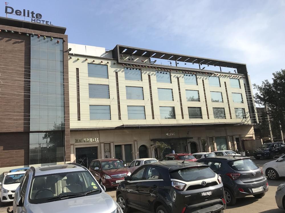 Delite Sarovar Portico Faridabad Exteriör bild