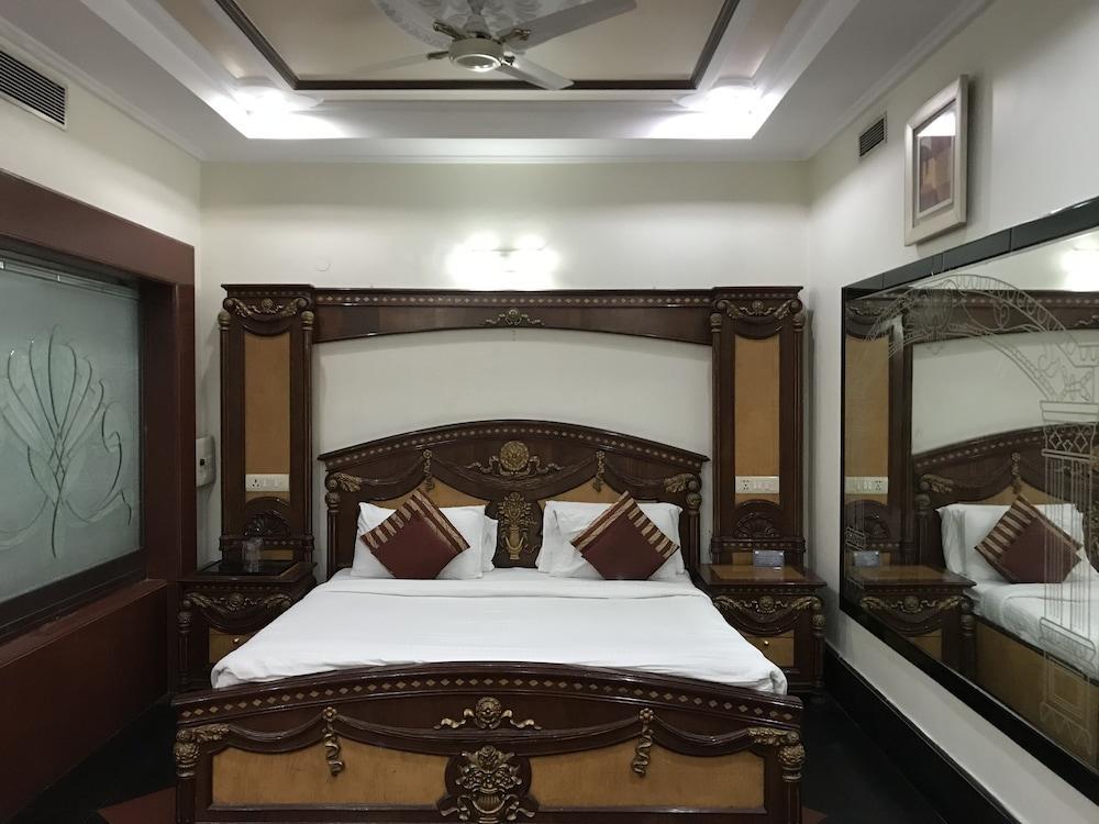 Delite Sarovar Portico Faridabad Exteriör bild