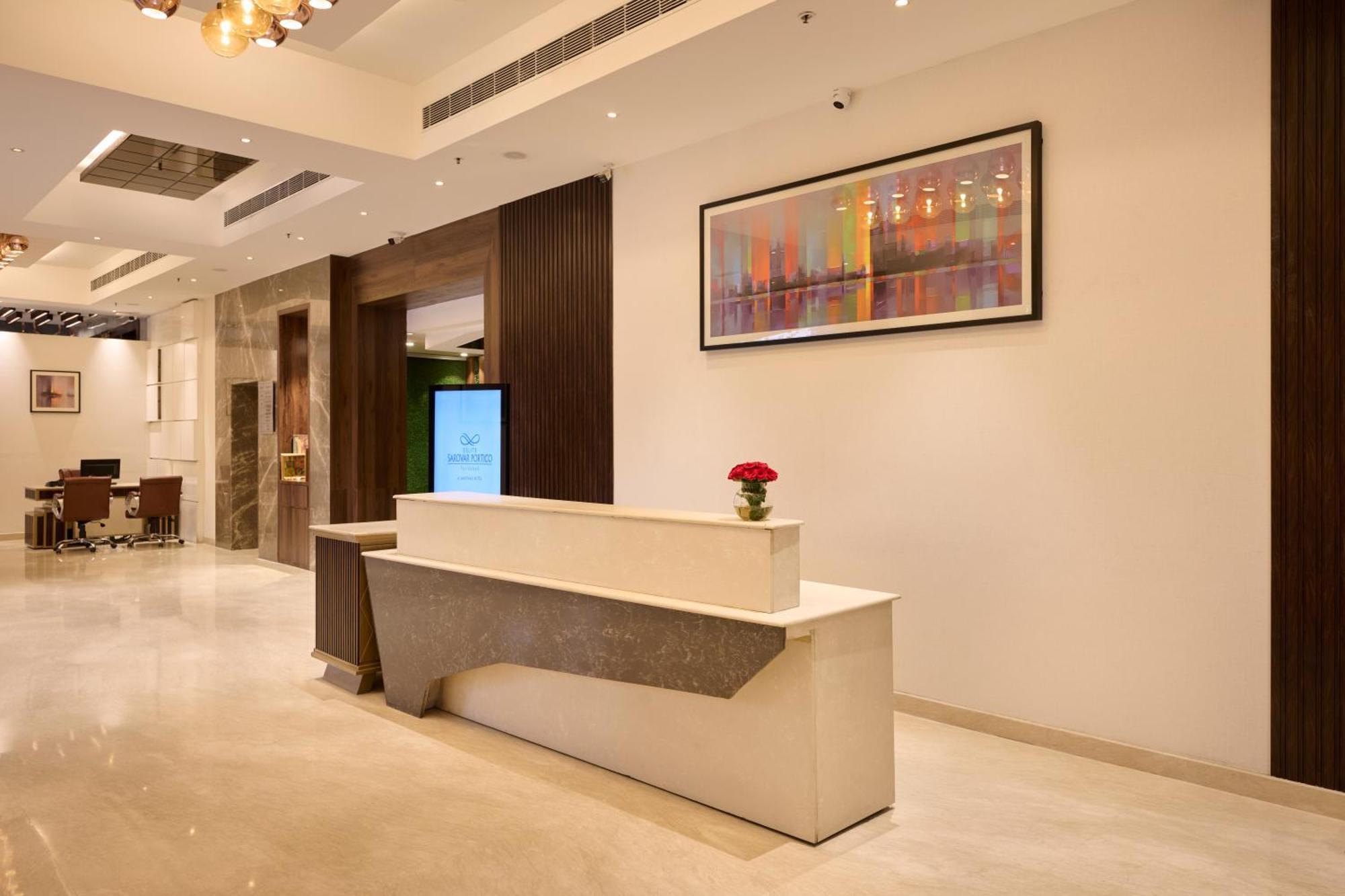 Delite Sarovar Portico Faridabad Exteriör bild