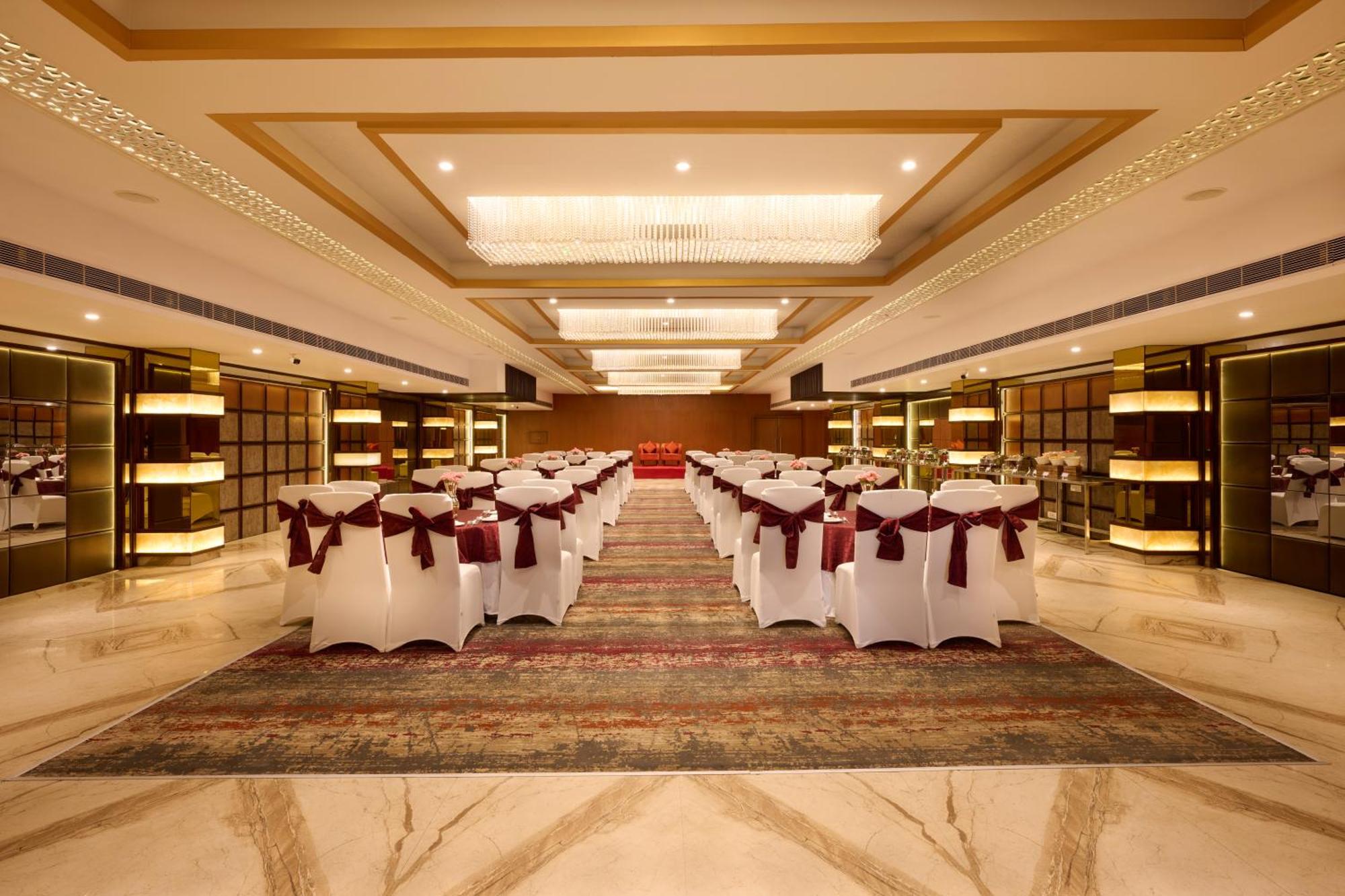 Delite Sarovar Portico Faridabad Exteriör bild