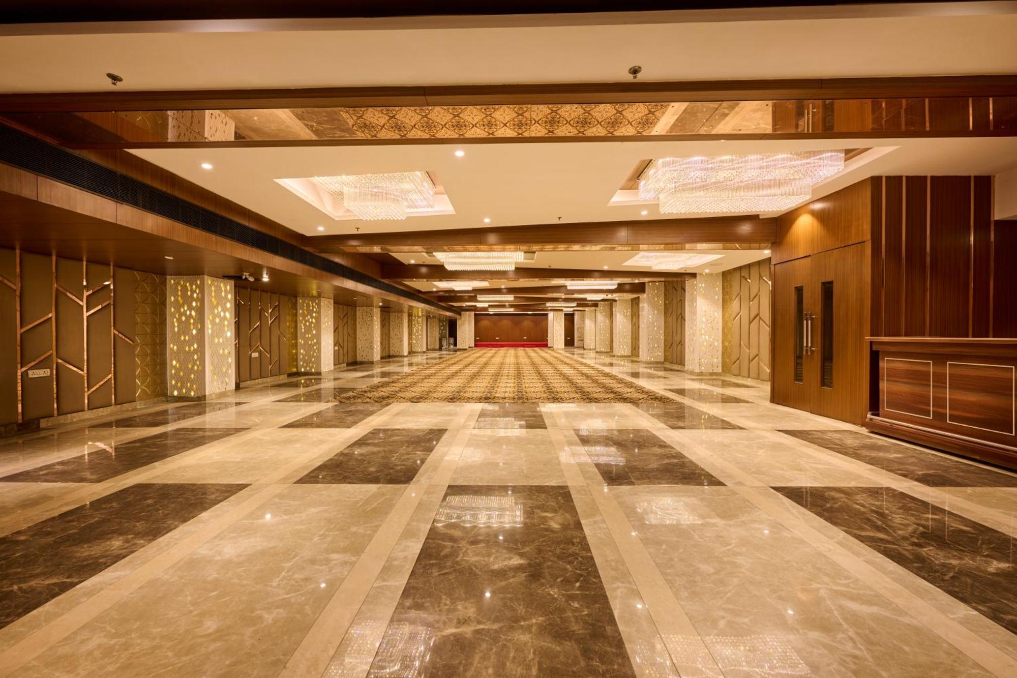 Delite Sarovar Portico Faridabad Exteriör bild